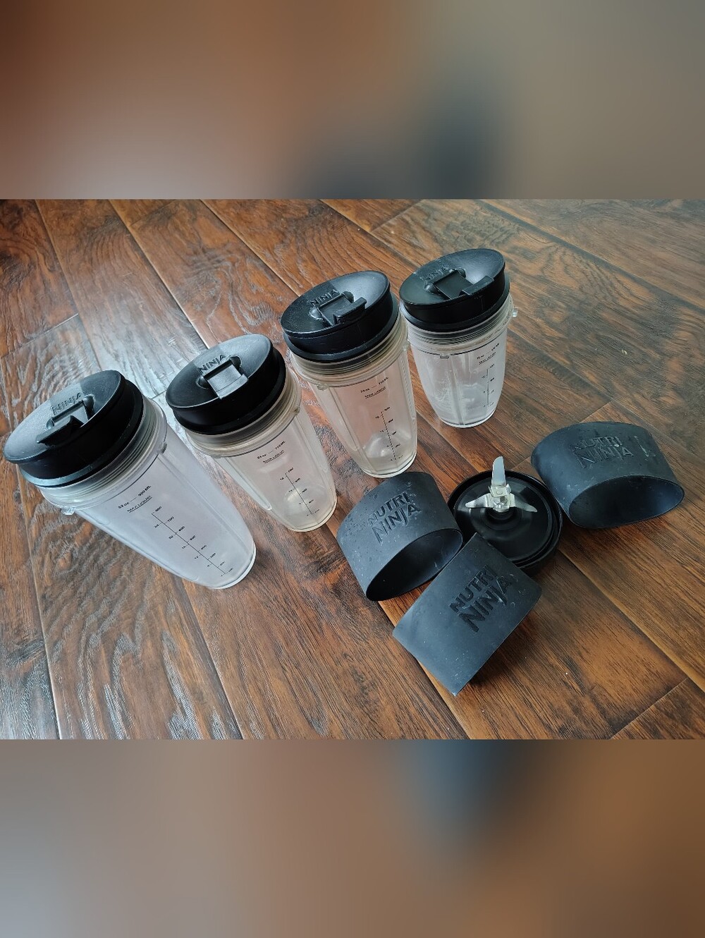Nutri Ninja Blender Cups w Lids Silicone Sleeves Extractor Blade Set
